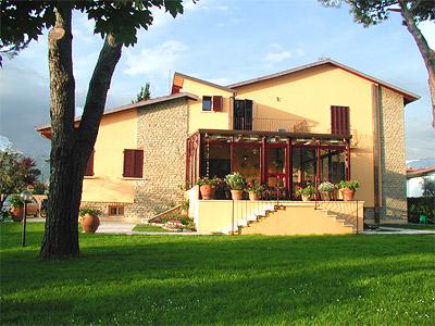 Villa acero